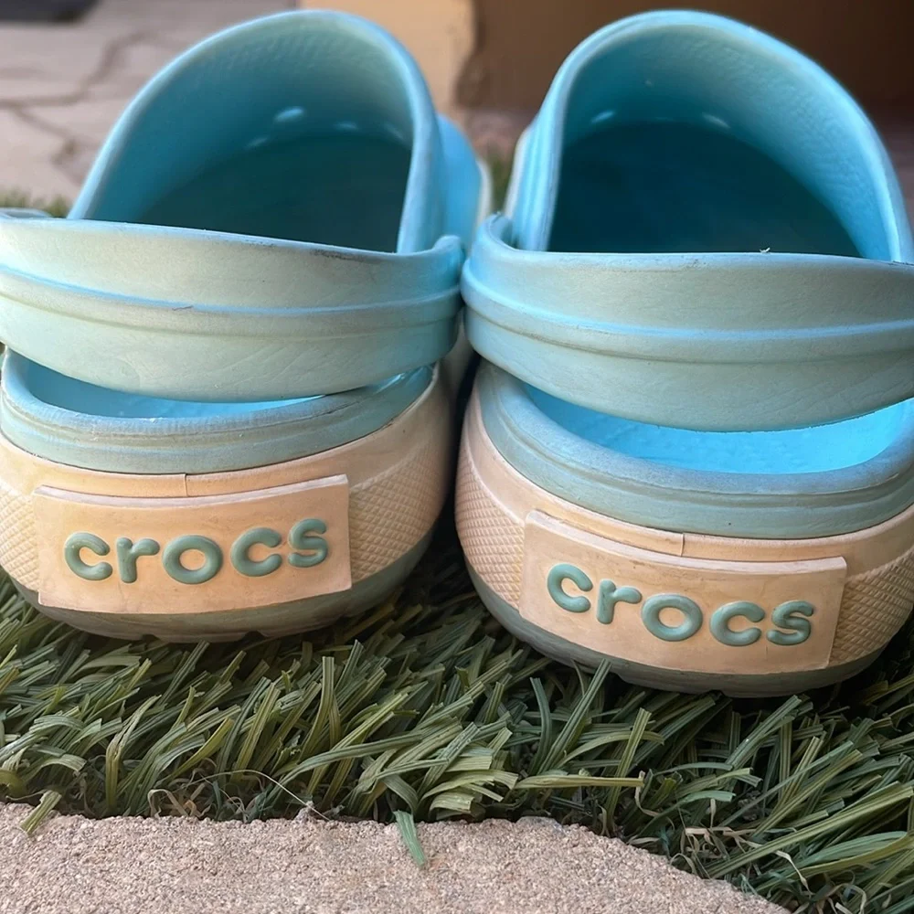 Kids Crocs / Clogs Size 5